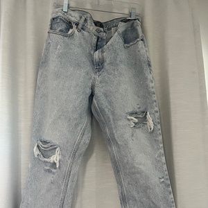 NWT Abercrombie High Rise Mom Jean
